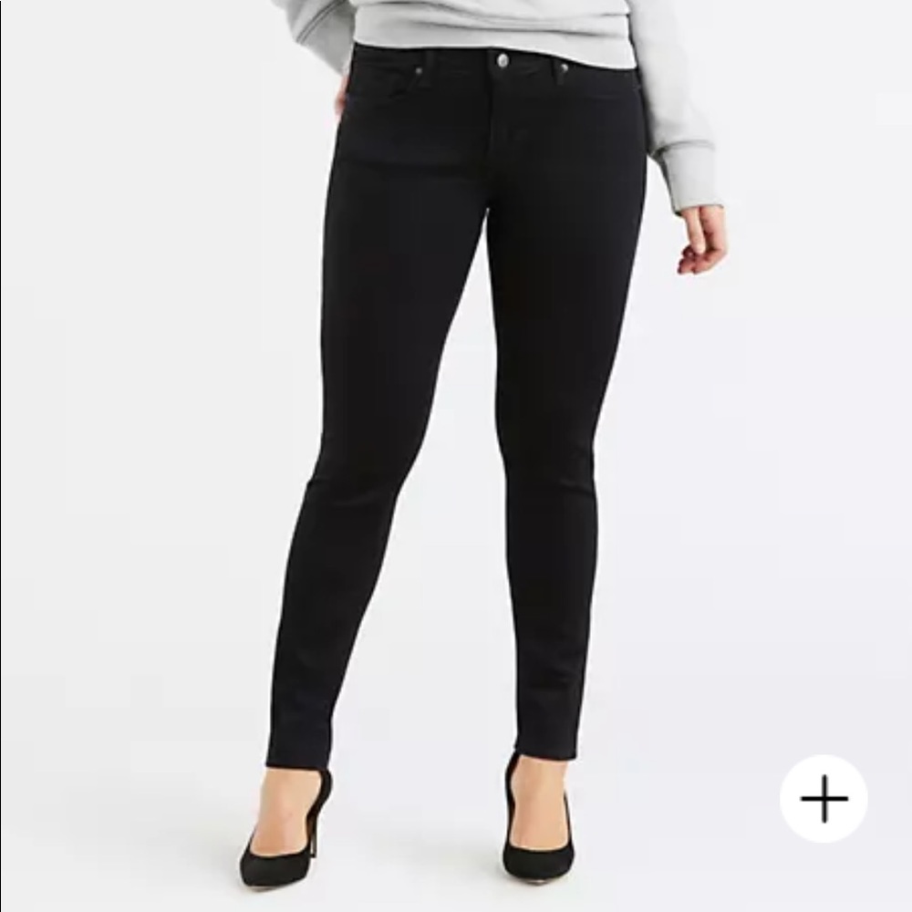 Levi’s Curvy Skinny Jeans